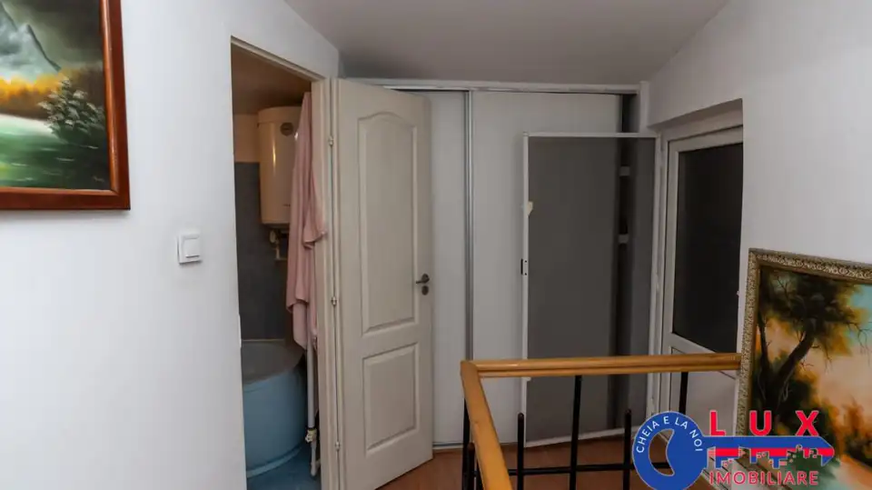 Fotografie 6: Exclusivitate, Vila de tip P+M+pod
