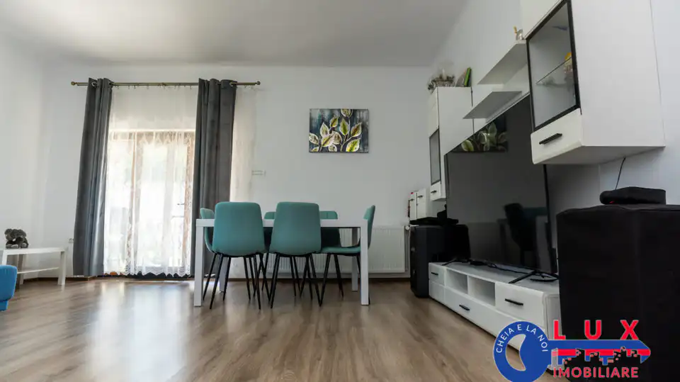 Fotografie 16: Casă modernă P+E+pod în zona Rosa