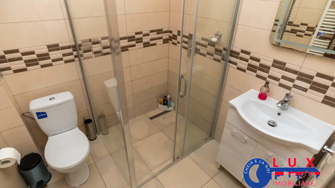 Fotografie 3: Casă modernă P+E+pod în zona Rosa