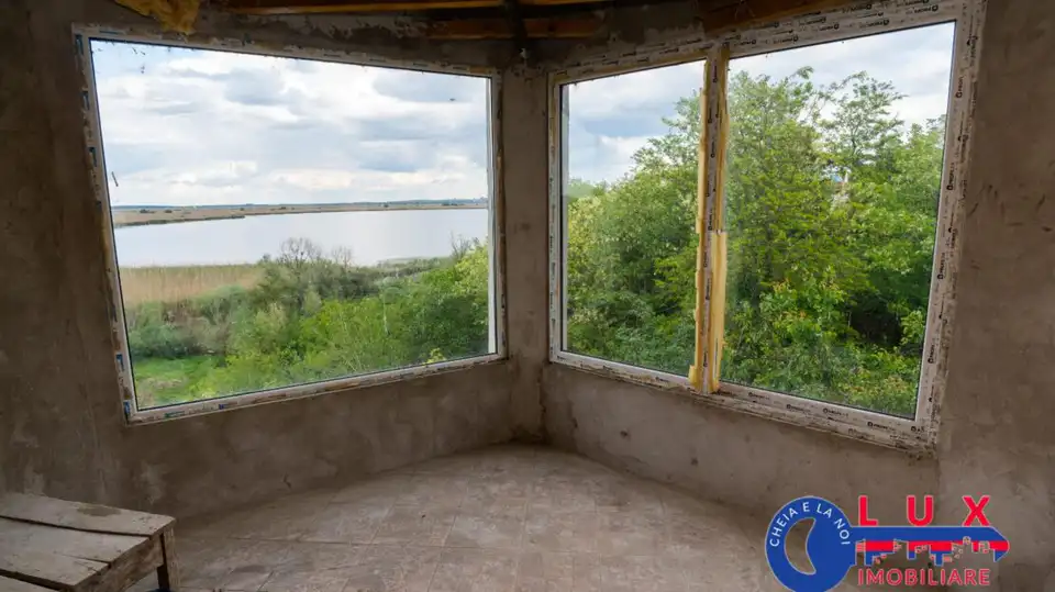 Fotografie 36: Exclusivitate Casă cu vedere la Lacul Somova!