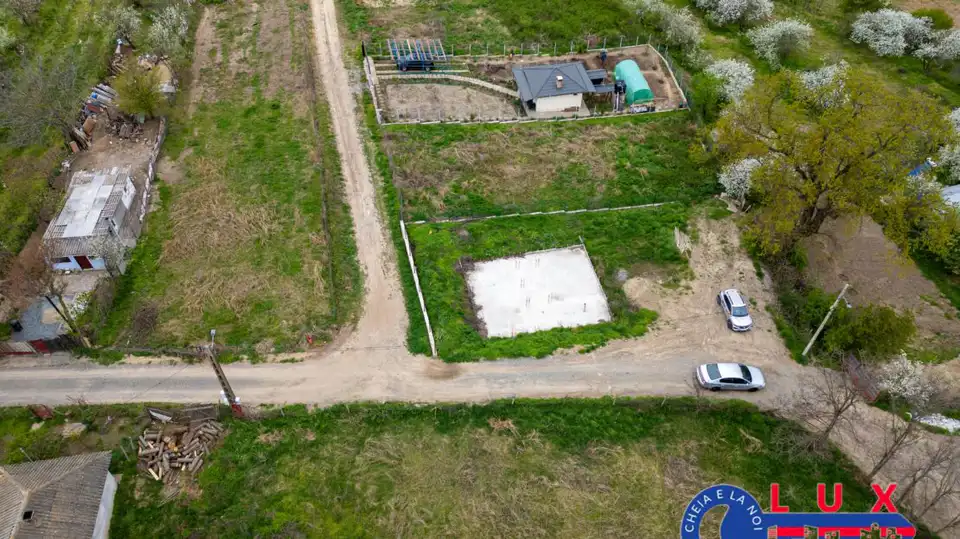 Fotografie 5: Exclusivitate, Teren cu priveliste superba