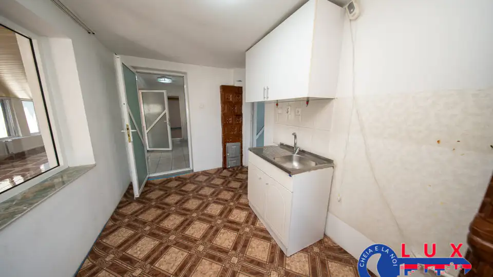 Fotografie 11: Casă primitoare în zona Pescarilor