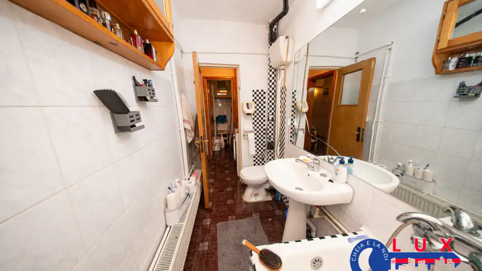 Fotografie 23: Apartament 3 camere, Strada Victoriei, Etaj 2