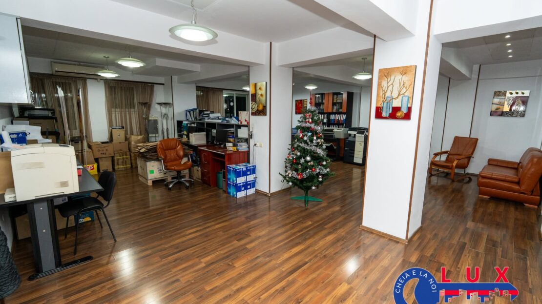 Fotografie: ID 4227 DE VÂNZARE – Apartament 5 camere – Str. Babadag