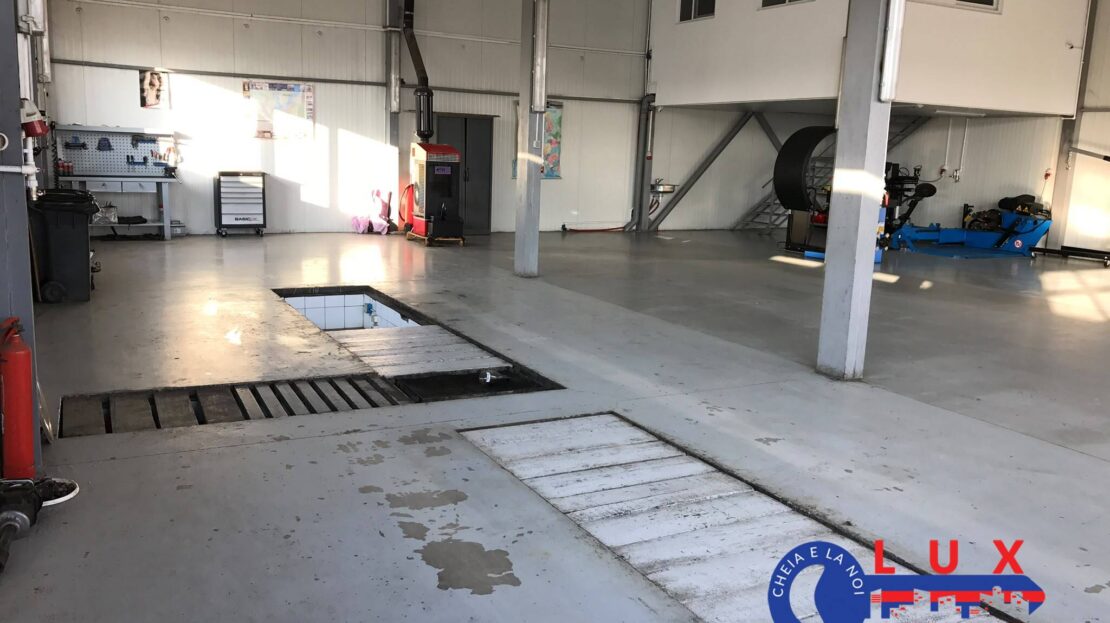 Fotografie: ID 9071 HALĂ INDUSTRIALĂ / COMERCIALĂ DE ÎNCHIRIAT