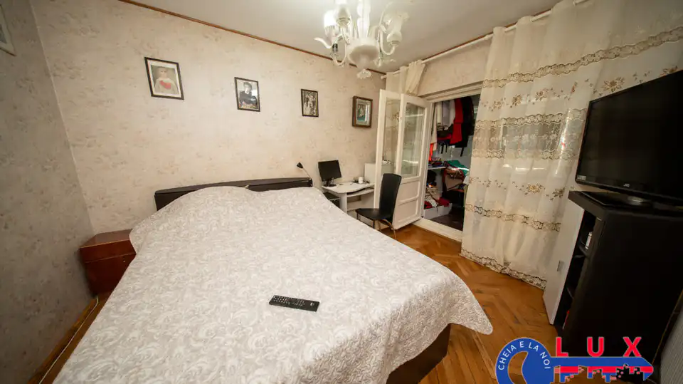 Fotografie 17: Apartament 3 camere, Strada Victoriei, Etaj 2