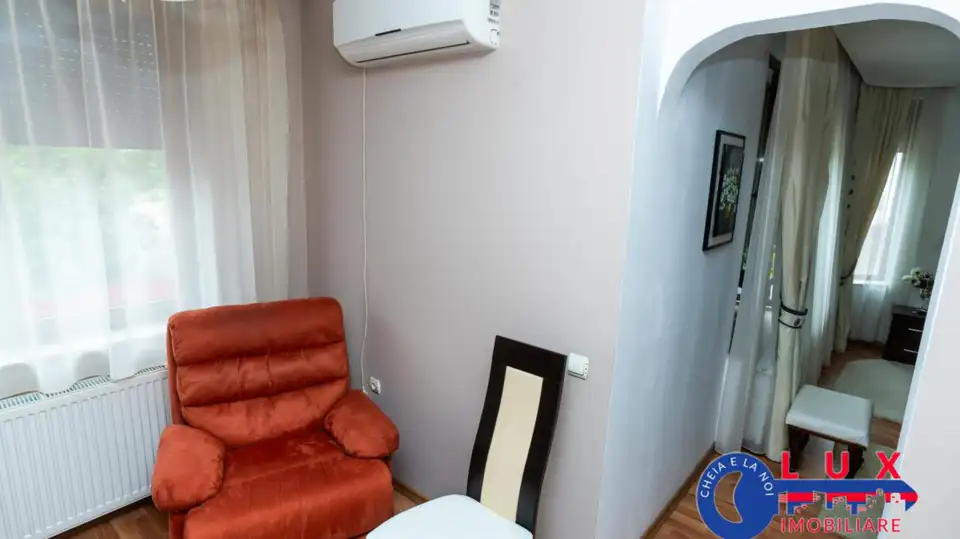 Fotografie 44: Vilă centrală cu spații generoase