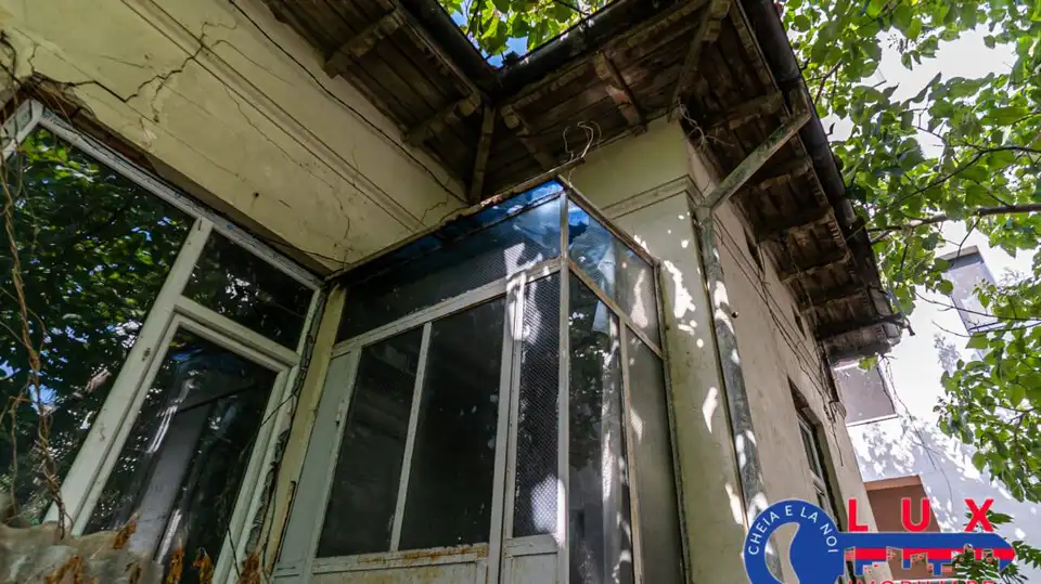 Fotografie 11: Exclusivitate, Teren pe Strada Griviței