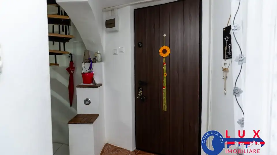 Fotografie 19: Exclusivitate, Vila de tip P+M+pod