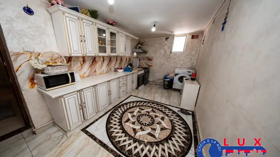 Fotografie 8: Casă în zona Piața Nouă