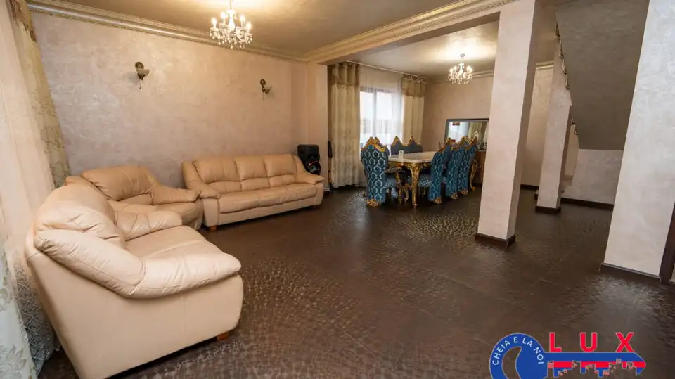 Fotografie 11: Vilă P+1+pod, Strada Miron Costin