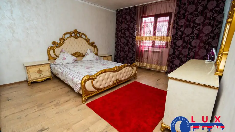 Fotografie 35: Vilă P+1+pod, Strada Miron Costin