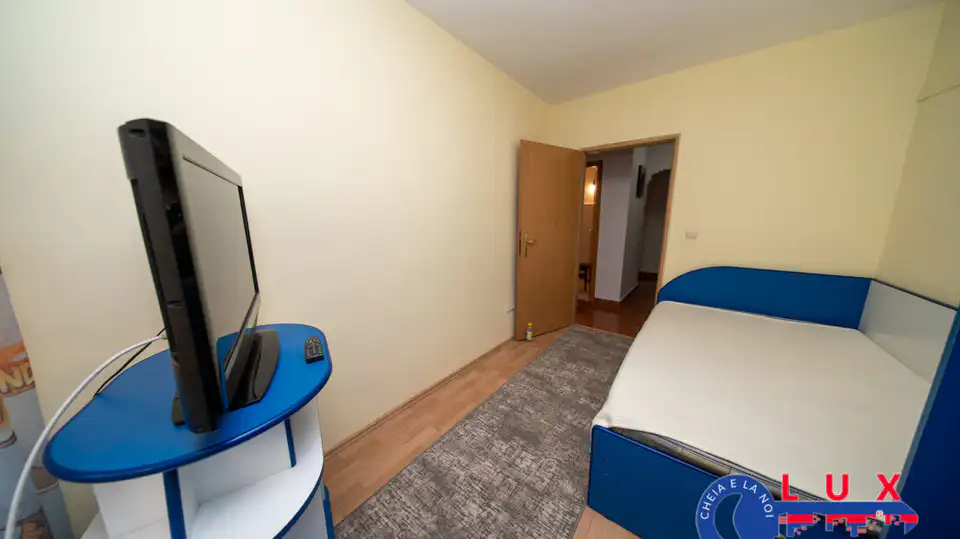 Fotografie 16: Apartament 3 Camere, Strada Babadag, Etaj 2