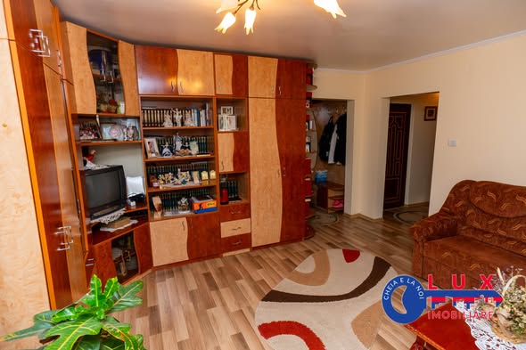 Fotografie: ID 3604 Apartament 3 camere – Strada VICTORIEI