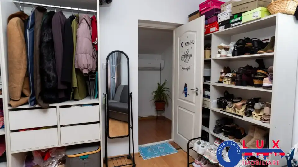 Fotografie 8: Exclusivitate, Vila de tip P+M+pod