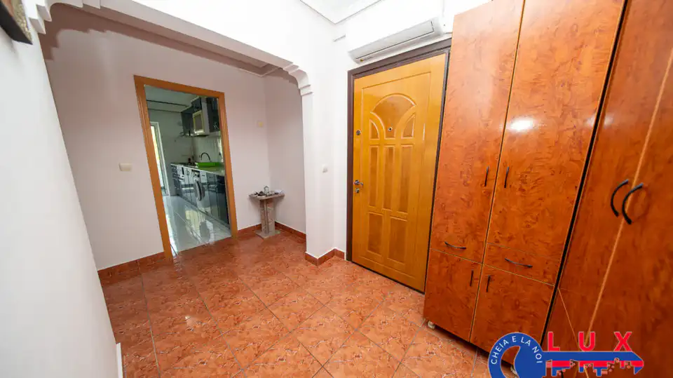 Fotografie 6: Apartament 3 Camere, Strada Babadag, Etaj 2