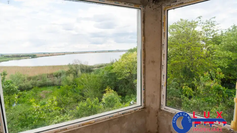 Fotografie 37: Exclusivitate Casă cu vedere la Lacul Somova!