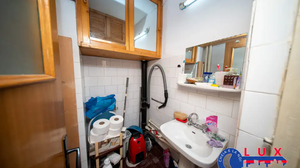 Fotografie 21: Apartament 3 camere, Strada Victoriei, Etaj 2