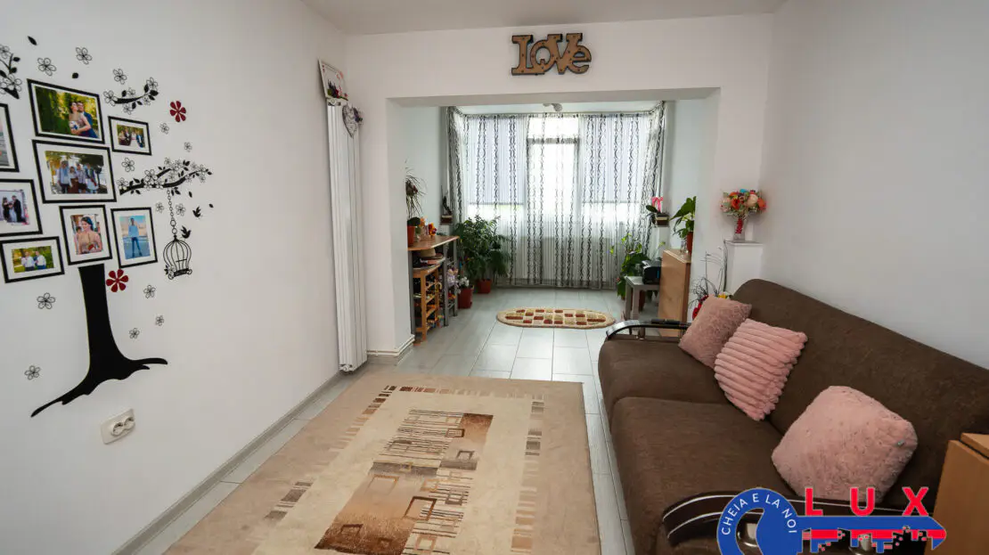 Fotografie 1: DE VÂNZARE – Apartament 4 camere – Piata Noua