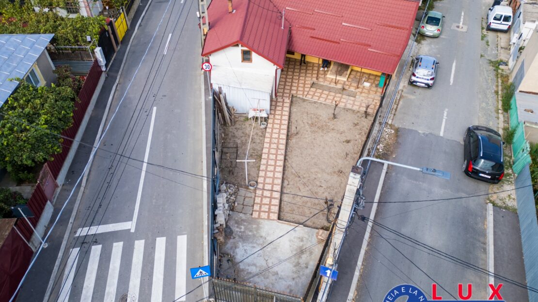 Fotografie: ID 6720 EXCLUSIVITATE – CASĂ PE STRADA TRANDAFIRILOR