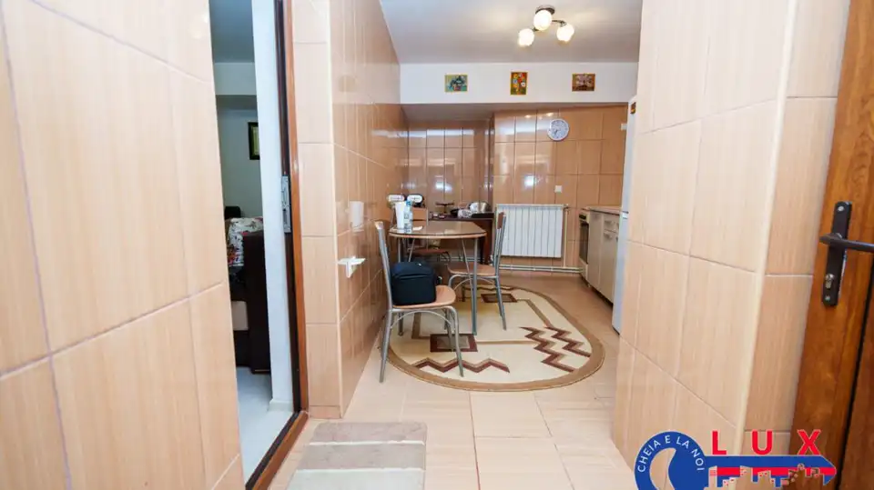 Fotografie 10: Exclusivitate, Casă PE Strada Trandafirilor